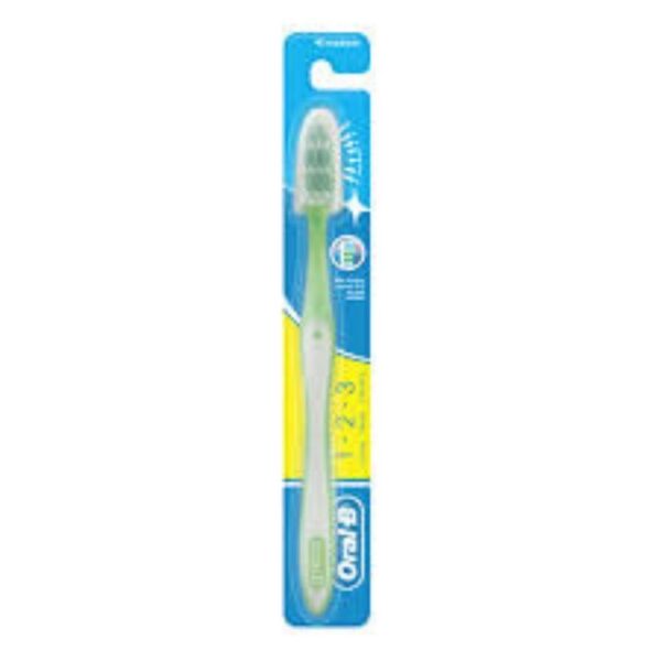 ORAL B 123 TOOTHBRUSH